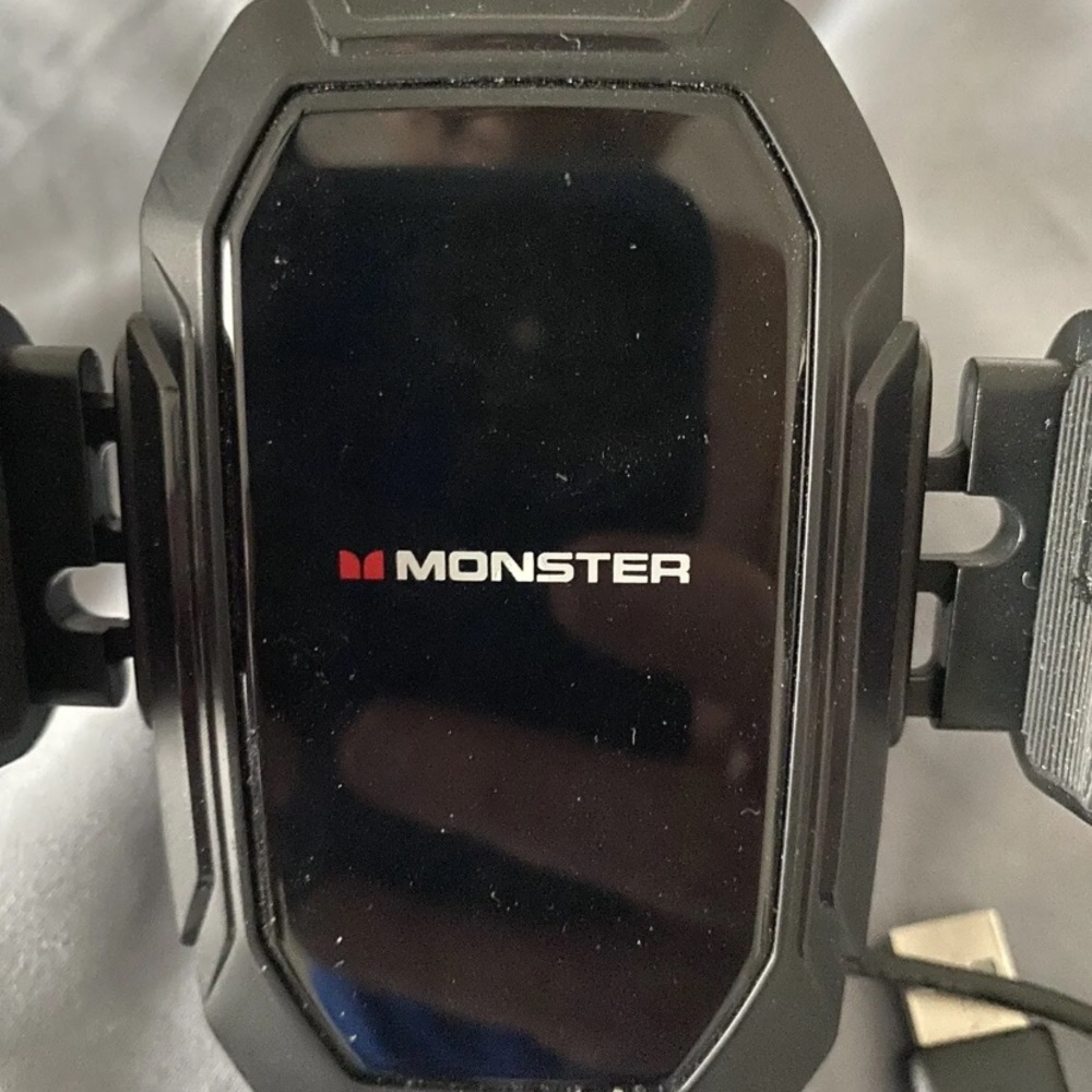 Monster High Speed Car Charger Wireless Car Charger With Phone Mount